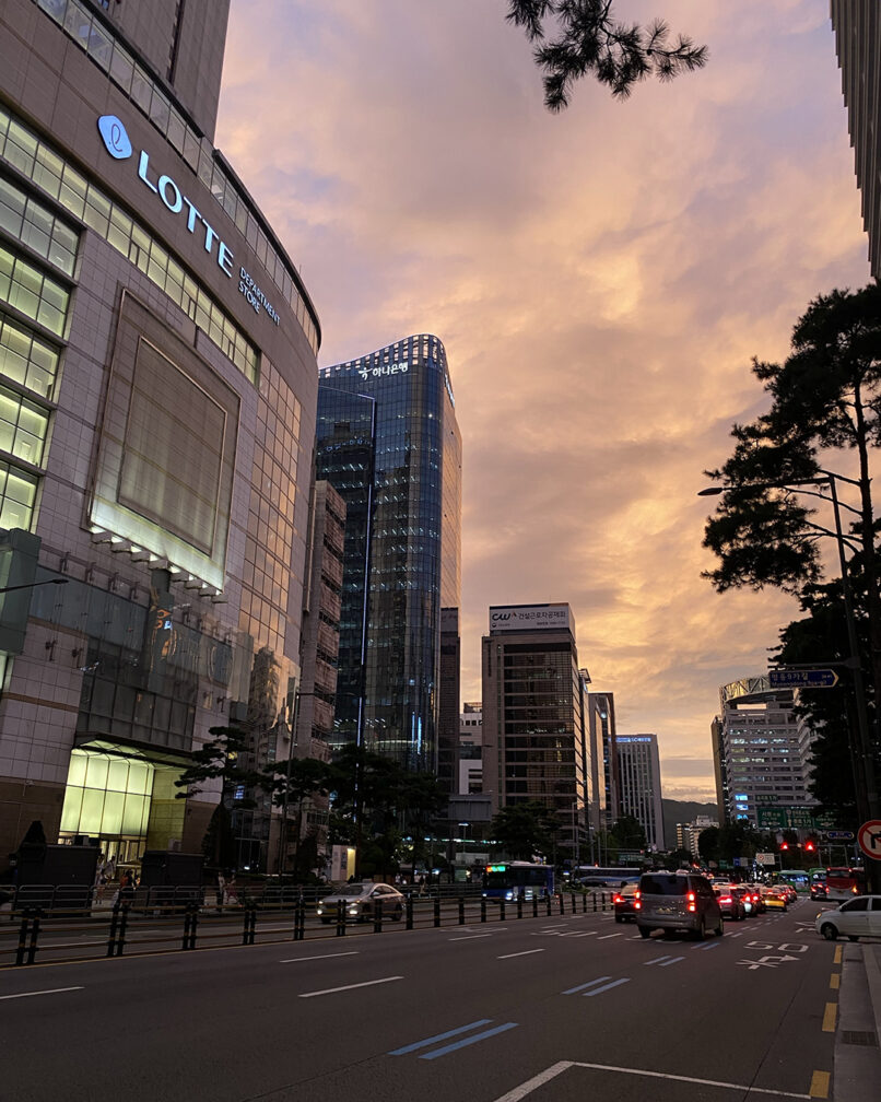 Auringonlasku Etelä-Koreassa.